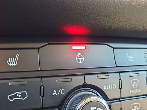 Used 2021 Dodge Durango SXT image 19