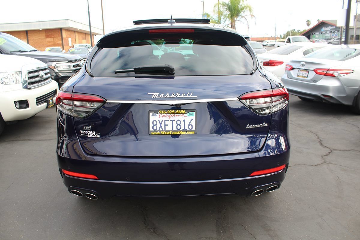 Used 2021 Maserati Levante AWD/4WD image 6