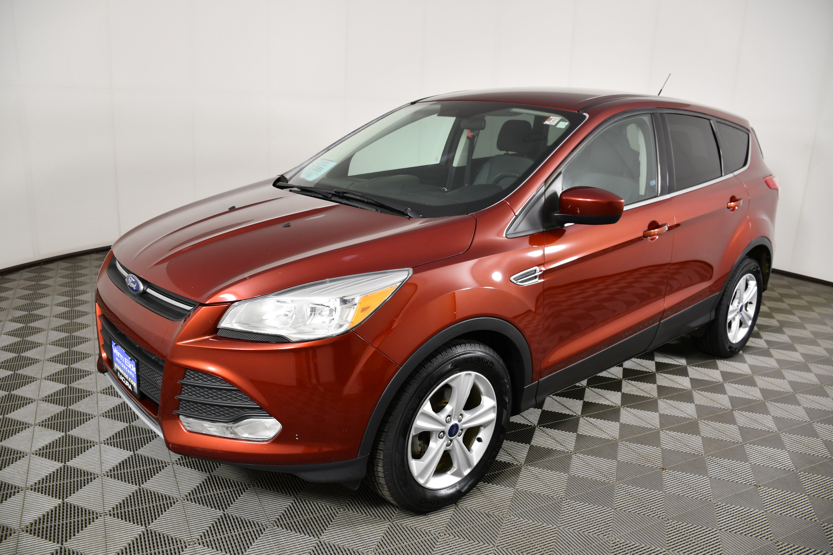 Used 2016 Ford Escape SE FWD image 10