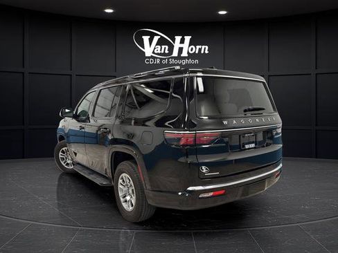 Used 2023 Jeep Wagoneer 4WD image 5