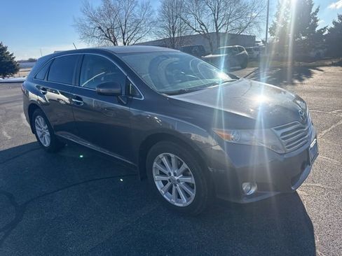 Used 2012 Toyota Venza XLE image 3