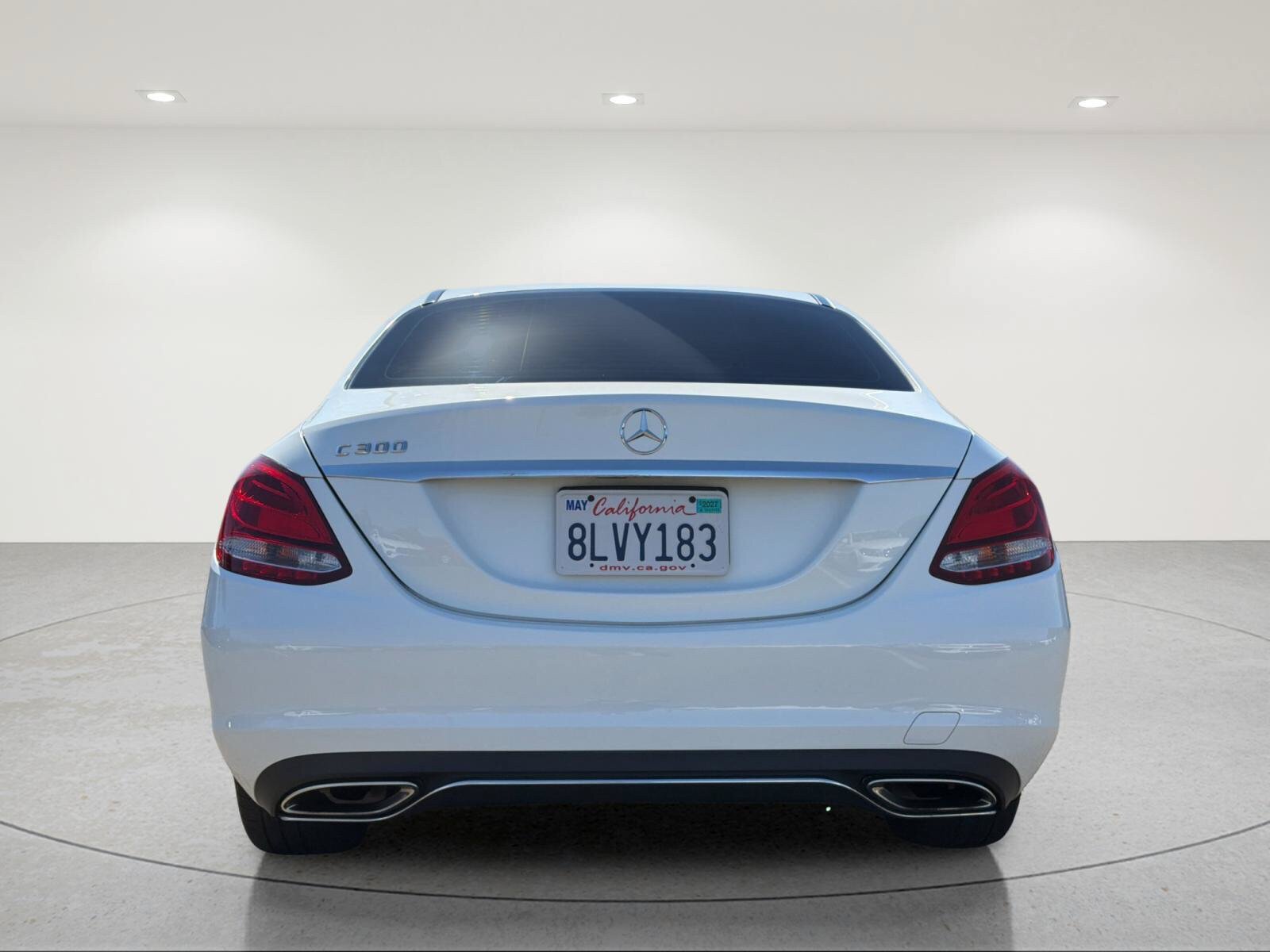 Used 2016 Mercedes-Benz C 300 Sedan image 3