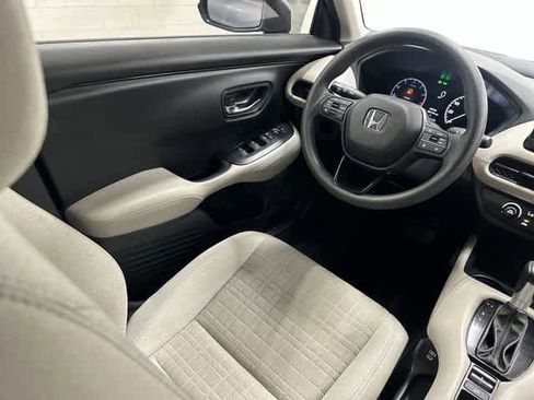 Used 2025 Honda HR-V LX image 12