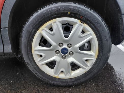 Used 2014 Ford Escape S image 4