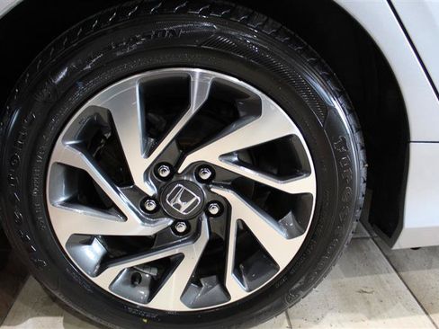 Used 2016 Honda Civic EX image 12