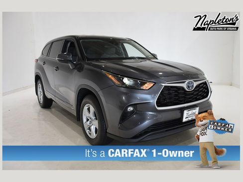 Used 2022 Toyota Highlander LE image 1