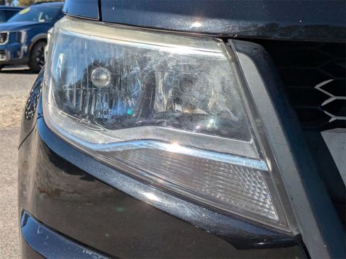 Used 2019 Chevrolet Colorado LT image 9