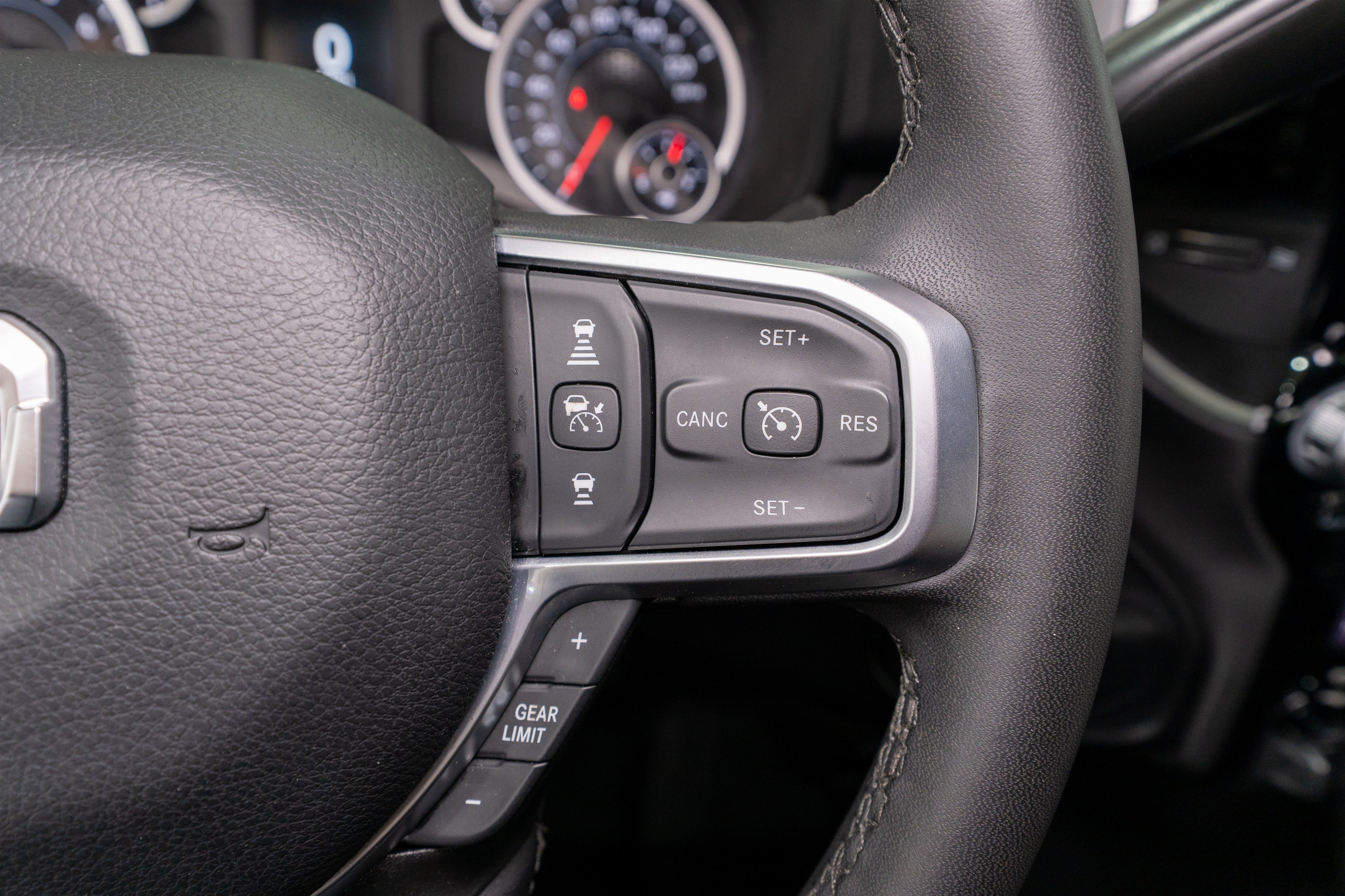 Used 2025 RAM 2500 Big Horn AWD/4WD image 24