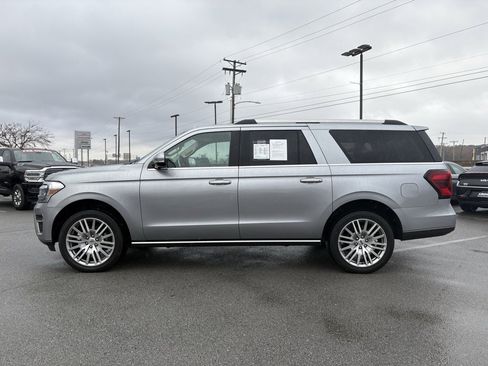 Used 2024 Ford Expedition Max Limited image 4