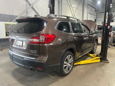 Used 2019 Subaru Ascent Touring w/ Popular Package #3 AWD/4WD image 3