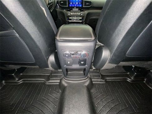 Used 2020 Ford Explorer Limited w/ Class III Trailer Tow Package image 31