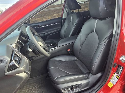 Used 2024 Toyota Camry XSE image 11