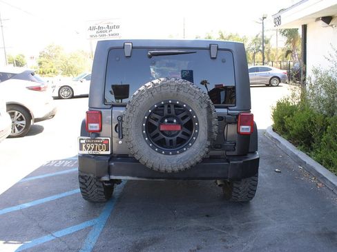 Used 2016 Jeep Wrangler Unlimited Sport w/ Quick Order Package 24S AWD/4WD image 5