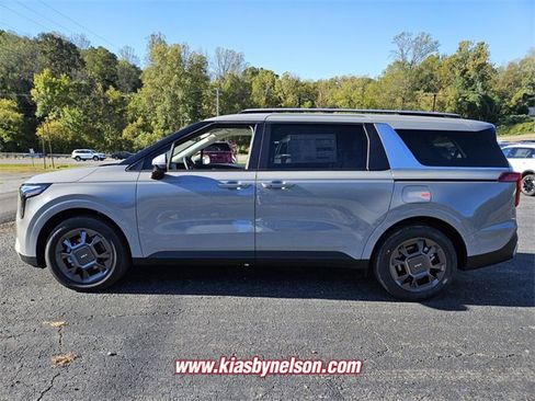 New 2026 Kia Carnival EX image 4