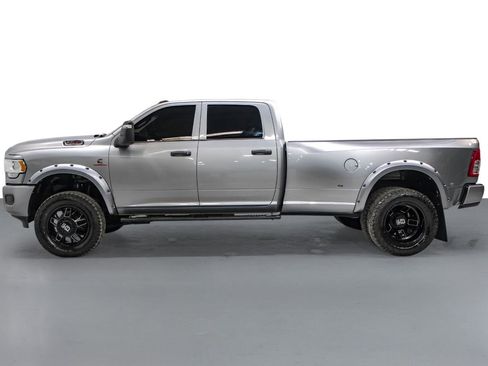 Used 2023 RAM 3500 Tradesman image 10