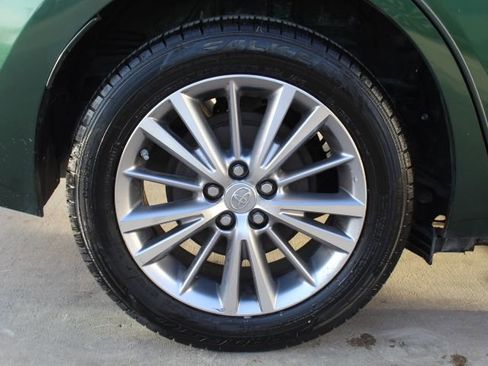 Used 2014 Toyota Corolla LE image 9