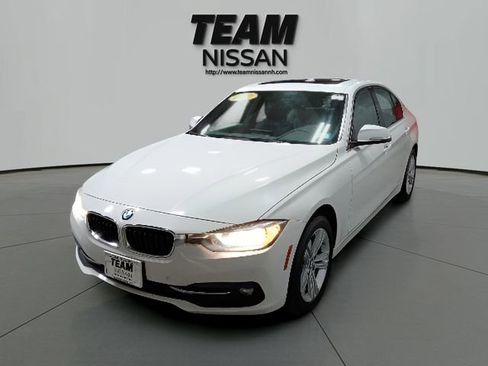 Used 2017 BMW 330i xDrive Sedan AWD/4WD image 3