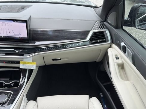 New 2027 BMW X7 xDrive40i w/ M Sport Package AWD/4WD image 18