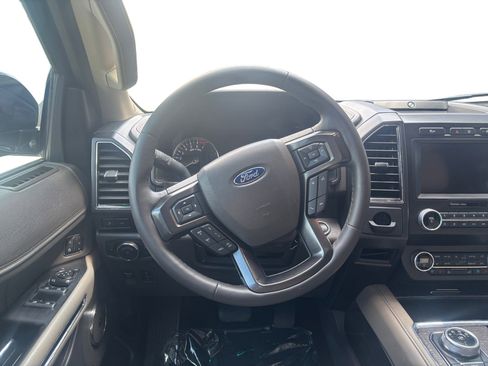 Used 2021 Ford Expedition Limited image 12