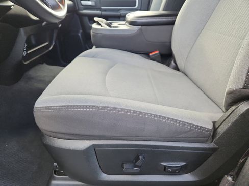 Used 2024 RAM 2500 Big Horn image 10