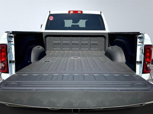 New 2025 RAM 2500 Big Horn image 18