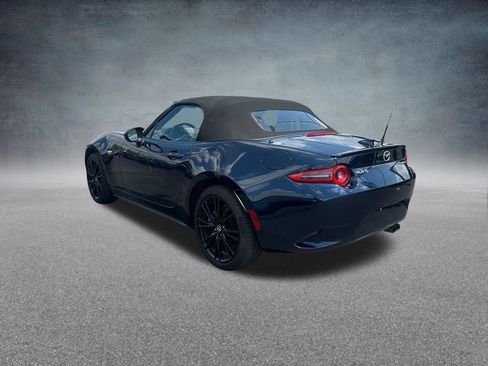 Used 2025 MAZDA MX-5 Miata Club w/ Weather Package RWD image 15