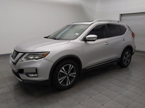 Used 2017 Nissan Rogue SL w/ SL Premium Package FWD image 2