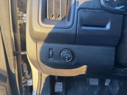 Used 2018 Chevrolet Colorado LT w/ LT Convenience Package image 22