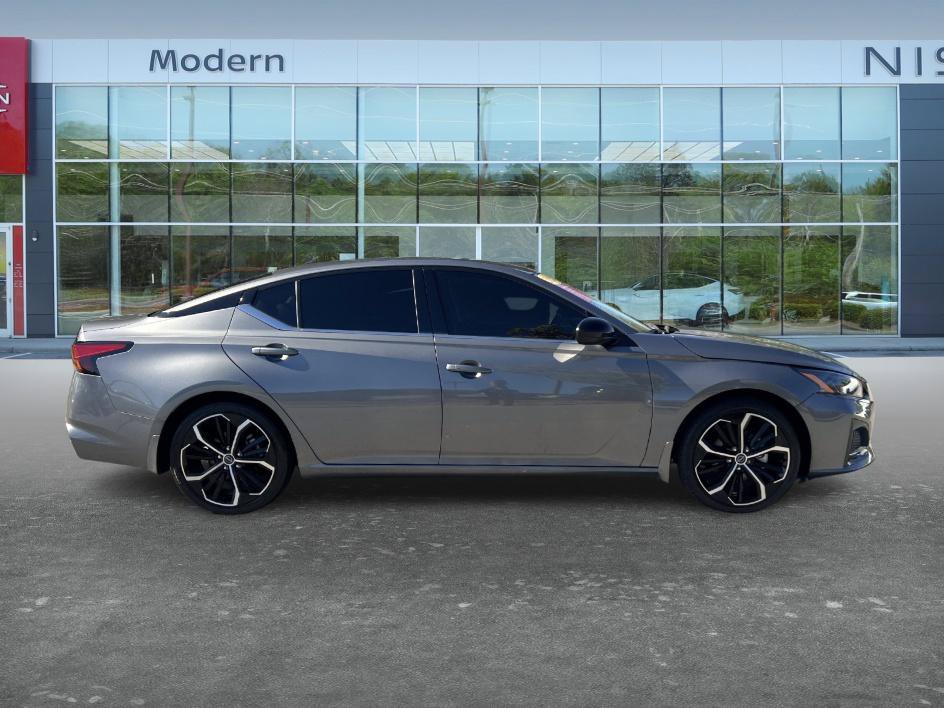 Certified 2024 Nissan Altima 2.5 SR FWD image 4