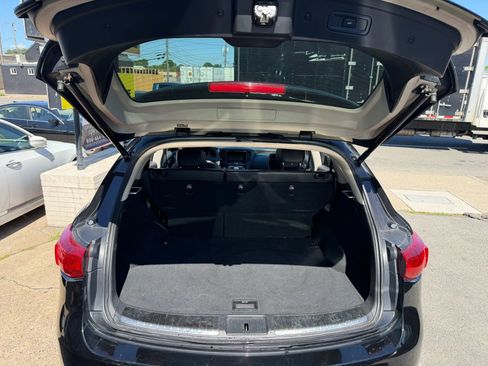 Used 2017 INFINITI QX70 AWD image 29