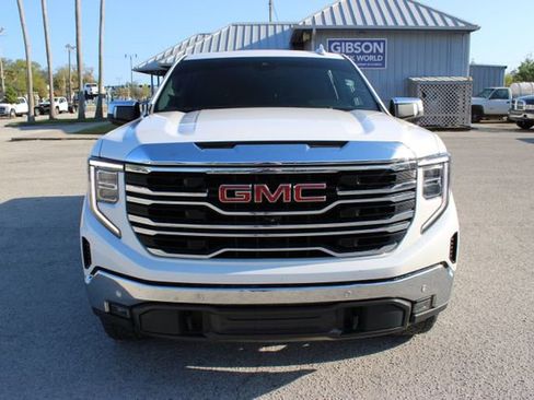 Used 2022 GMC Sierra 1500 SLT w/ SLT Premium Plus Package image 2