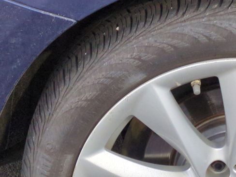 Used 2018 BMW 320i xDrive Sedan image 12