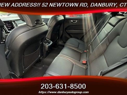 Used 2021 Volvo XC60 T5 Inscription w/ Protection Package AWD/4WD image 27