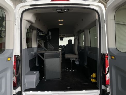 Used 2016 Ford Transit 150 XLT image 10