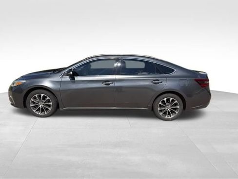 Used 2016 Toyota Avalon XLE FWD image 7