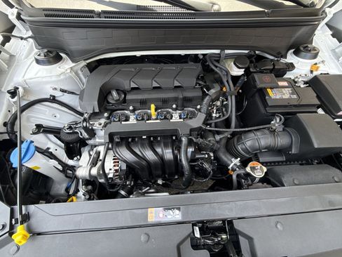New 2026 Hyundai Venue SE FWD image 28