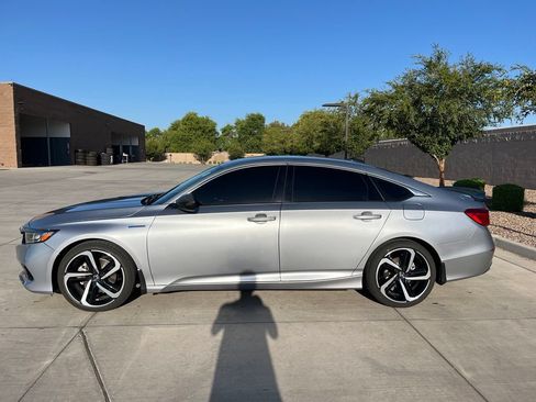 Used 2022 Honda Accord Sport image 10