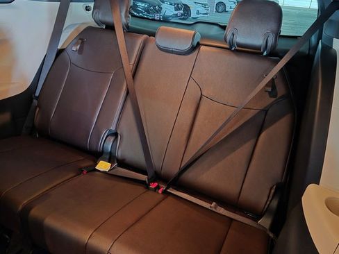 Used 2024 Toyota Sienna Platinum AWD/4WD image 22
