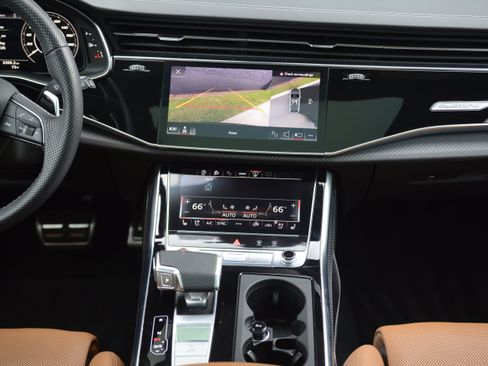 Used 2025 Audi RS Q8 performance AWD/4WD image 21