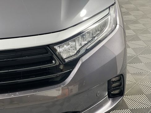 Used 2023 Honda Odyssey Touring image 9