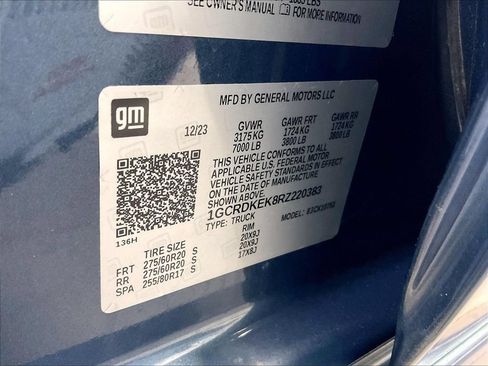 Used 2024 Chevrolet Silverado 1500 LT AWD/4WD image 36