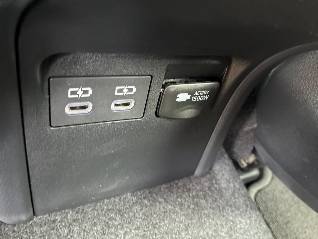 New 2026 Toyota Prius Plug-In Hybrid FWD image 33