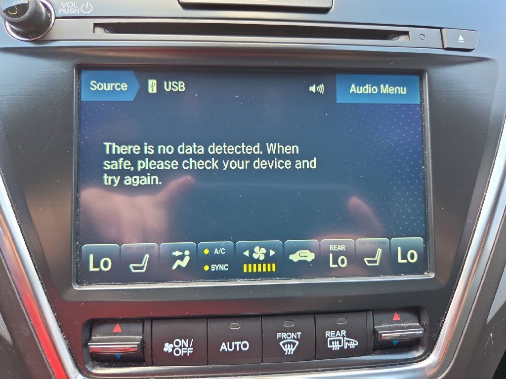 Used 2020 Acura MDX w/ Technology Package AWD/4WD image 39