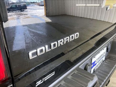 Used 2016 Chevrolet Colorado Z71 image 9