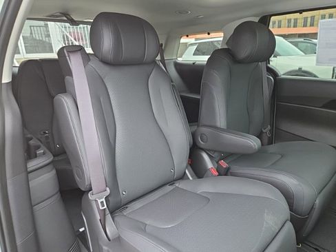 New 2026 Kia Carnival SX Prestige FWD image 20