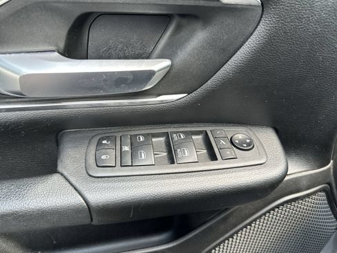Used 2021 RAM 1500 Big Horn RWD image 15