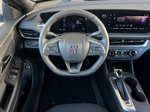 New 2026 Buick Envista Preferred image 13