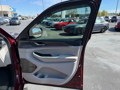 Used 2022 Jeep Grand Cherokee L Overland w/ Luxury Tech Group IV image 22