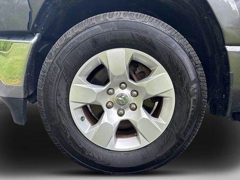 Used 2020 RAM 1500 Big Horn AWD/4WD image 10
