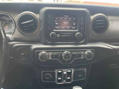 Used 2020 Jeep Wrangler Unlimited Sport S image 18